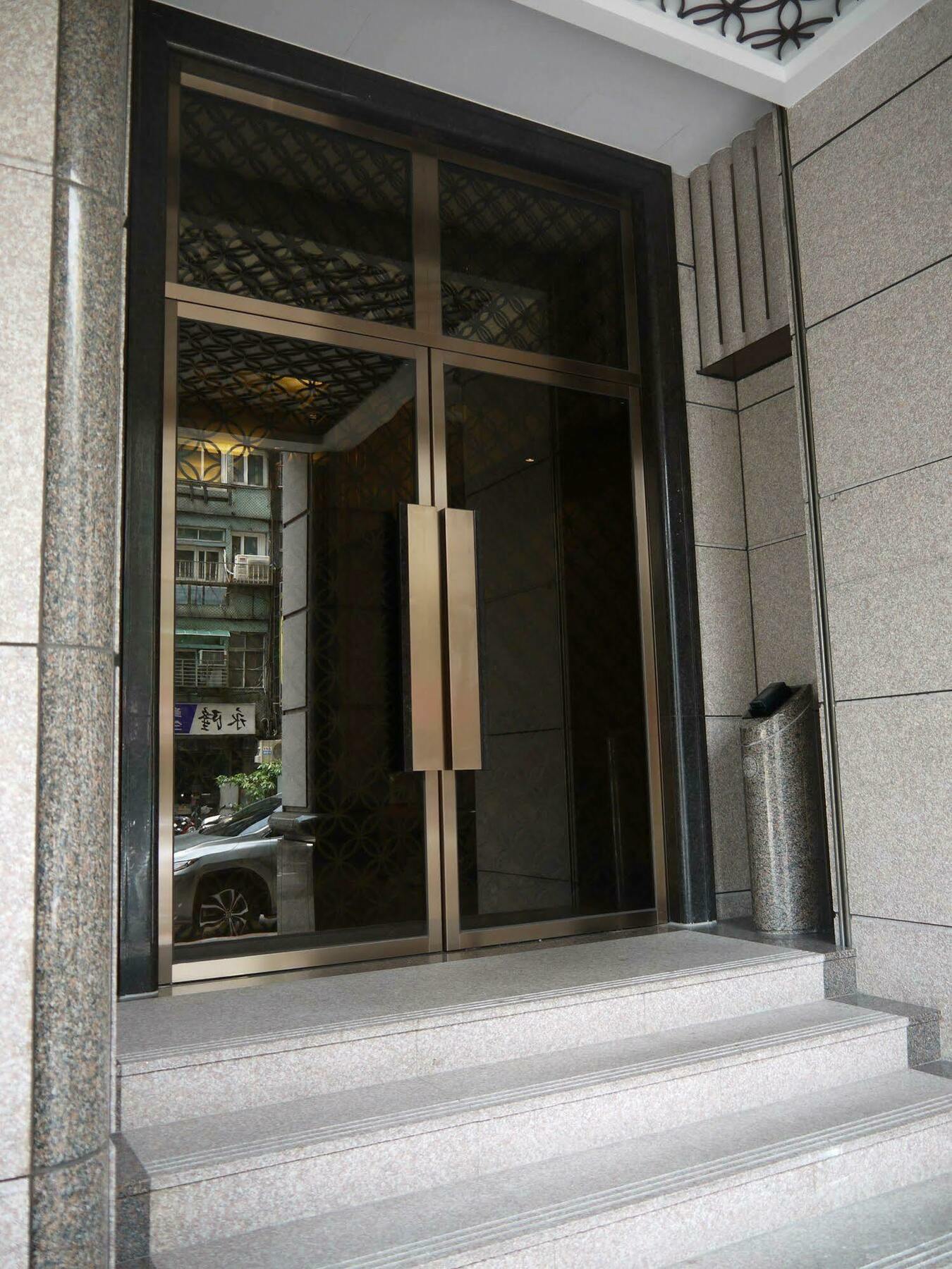 晶城青年旅館 4F Taipei Dış mekan fotoğraf
